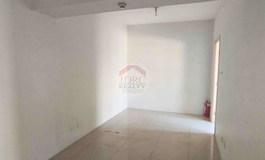 JAZZ RESIDENCES - 2 Bedroom Unit w/ Balcony