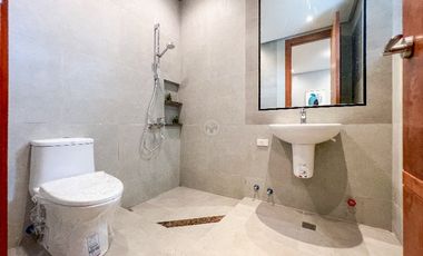 Luxury 4 Bedroom Townhouse for Sale in Santa Cruz, Manila City