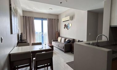 RFO Furnished 2BR w/ Balcony & Parking FOR SALE at Three Central Salcedo Makati