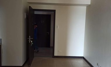 Modern 3 Bedroom Rent to own 25K MONTHLY Condo in Makati near BGC Don Bosco MOA BGC Airport AYala San Lorenzo Place