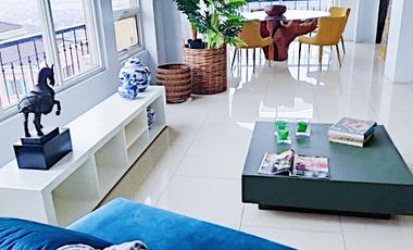 Two-Level Penthouse 3 Bedroom 240 sqm BGC Views Rare Find Tuscany Mckinley Hill