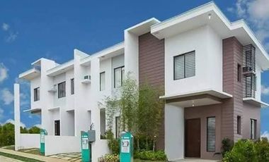 3 Bedrooms Townhouse for Sale in Imus Cavite