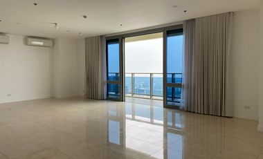 4BR Condominium for Lease in The Suites, BGC