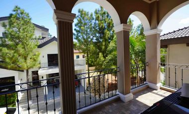 House For Sale in Amore Portofino. Very Near Villar City.