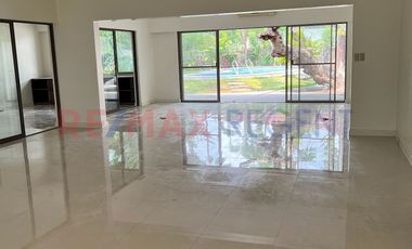 4 Bedrooms House for Rent in Dasmarinas Village, Makati City