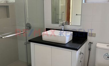 4 Bedrooms House for Rent in Dasmarinas Village, Makati City