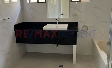 4 Bedrooms House for Rent in Dasmarinas Village, Makati City