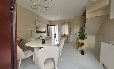 3 bedrooms, 2 toilet and bath with balcony house near in SM Consolacion