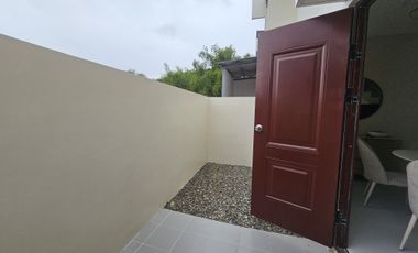 3 bedrooms, 2 toilet and bath with balcony house near in SM Consolacion
