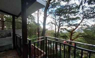 Brand New House with Overlooking View in peaceful environment in Baguio City !