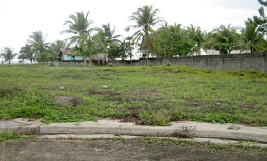 Subdivision Lot Near Beach