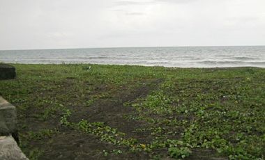 Subdivision Lot Near Beach