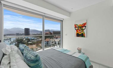 Departamento con vista al mar en Marina Vallarta, piso 10