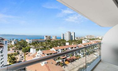 Departamento con vista al mar en Marina Vallarta, piso 10