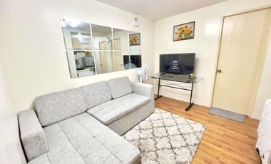 FOR RENT 2 BEDROOM IN SEAWIND CONDO
