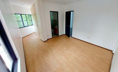 FOR SALE COMMERCIAL / RESIDENTIAL SUCAT PARAÑAQUE TOWNHOUSES