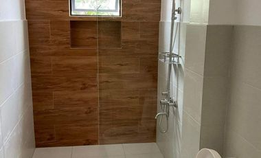 FOR SALE COMMERCIAL / RESIDENTIAL SUCAT PARAÑAQUE TOWNHOUSES