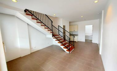 FOR SALE COMMERCIAL / RESIDENTIAL SUCAT PARAÑAQUE TOWNHOUSES