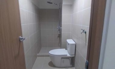 Pre Selling Condo in Mall of Asia Near NAIA, Okada, Sky way, Makati
