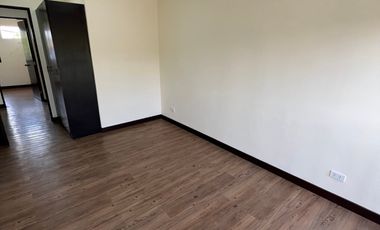 Townhouse for sale at Victoria Park Executive Infront of SM Southmall