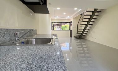 Townhouse for sale at Victoria Park Executive Infront of SM Southmall