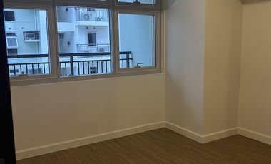 Clean Title Unfurnished 1BR with Balcony FOR SALE at Verve Residences BGC Taguig