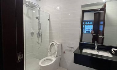 Clean Title Unfurnished 1BR with Balcony FOR SALE at Verve Residences BGC Taguig