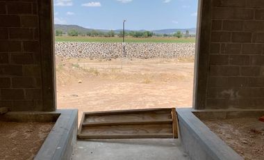 Bodega en Venta a pie de carretera de 246.42 m2