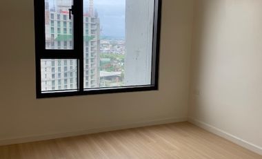 For Sale : 2 Bedrooms with balcony in Mandani, Cebu CIty