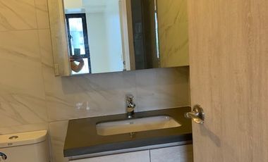 For Sale : 2 Bedrooms with balcony in Mandani, Cebu CIty