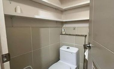 1BR Condo Unit for Rent at Fairway Terraces, Villamor Pasay City