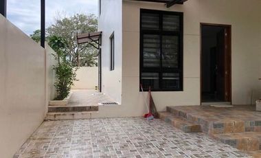 3BR House and Lot for Rent at La Residencia, Sta Rosa Laguna