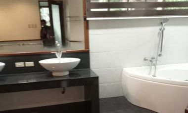 FOR LEASE: Dasmariñas Village Makati