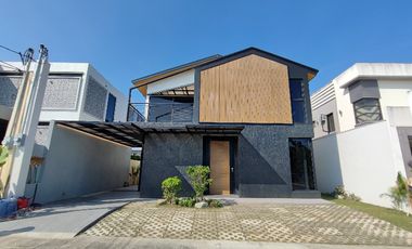 For Sale: Casa Industria - Sleek Industrial Abode, Angeles