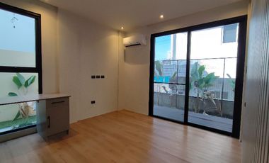 For Sale: Casa Industria - Sleek Industrial Abode, Angeles