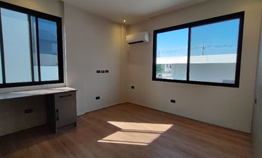 For Sale: Casa Industria - Sleek Industrial Abode, Angeles