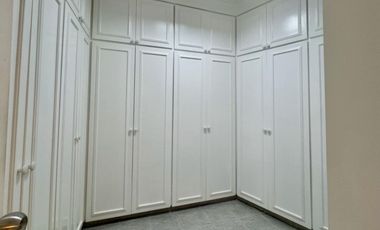 FOR LEASE HOUSE IN NORTH FORBES PARK MAKATI CITY