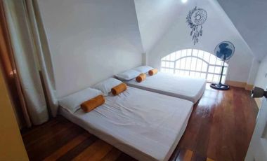 10 BEDROOM INCOME GENERATING HOUSE AND Lot FOR SALE!!