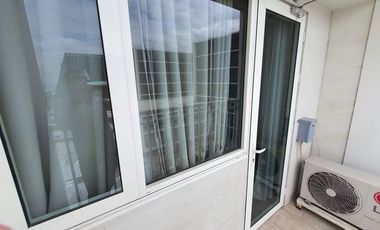Shore Tower A Pasay: Studio Condominium with Balcony for Rent