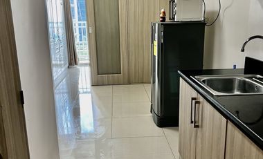 Shore Tower A Pasay: Studio Condominium with Balcony for Rent