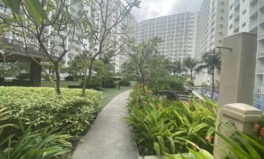 Shore Tower A Pasay: Studio Condominium with Balcony for Rent
