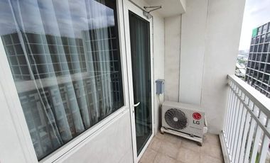 Shore Tower A Pasay: Studio Condominium with Balcony for Rent