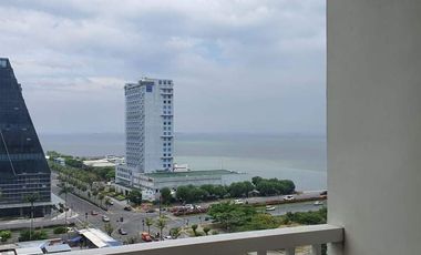 Shore Tower A Pasay: Studio Condominium with Balcony for Rent