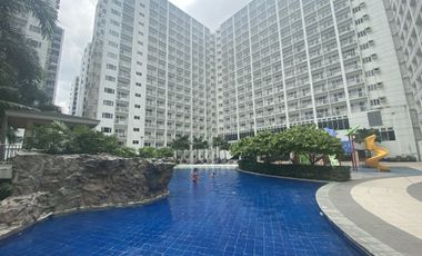 Shore Tower A Pasay: Studio Condominium with Balcony for Rent