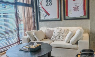 Mandaluyong Office Building Semi Furnished w/ Roofdeck For Sale SD