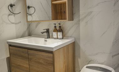 Mandaluyong Office Building Semi Furnished w/ Roofdeck For Sale SD