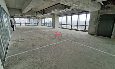243.76 sqm Corner Unit Office Space At Ortigas Pasig For Lease