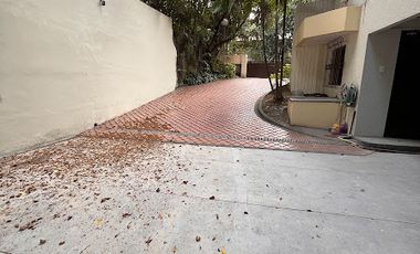 FOR RENT HOUSE AND LOT IN DASMARINAS VILLAGE MAKATI