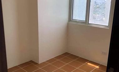 For Sale 2 Bedrooms 5% Discount in Santa MESA MANILA