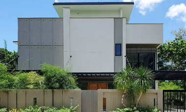 3Storey with 5BR Brand New House for Rent  in Manila Southwoods, Carmona Cavite